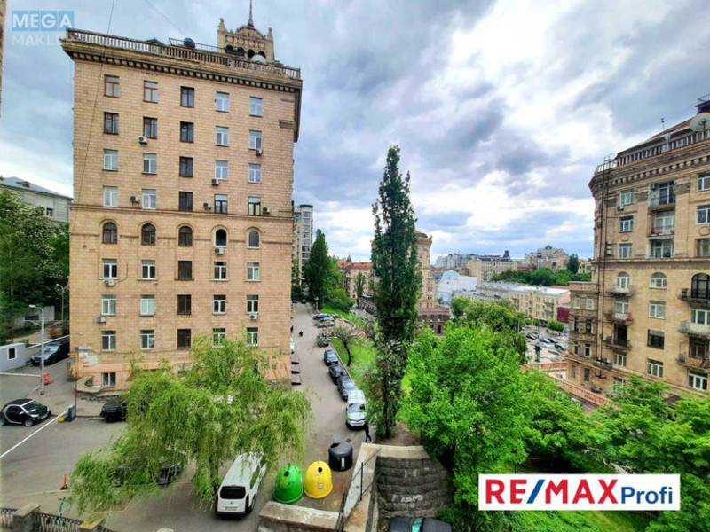 Продаж 2 кімнатної квартири (67/43/8,2), 4 пов. 6 пов. будинку, <a class="location-link" href="/kiev/" title="Недвижимость Київ">Київ</a>, <a class="location-link" href="/kiev/pecherskij/" title="Недвижимость Печерський район">Печерський р-н</a>, Лютеранская ул., 8 (изображение 2)