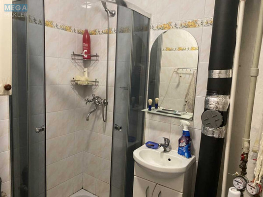 Оренда 1 кімнатної квартири, <a class="location-link" href="/kiev/" title="Недвижимость Київ">Київ</a>, <a class="location-link" href="/kiev/svyatoshinskij/" title="Недвижимость Святошинський район">Святошинський р-н</a>, Генерала Наумова ул., 27 (изображение 5)