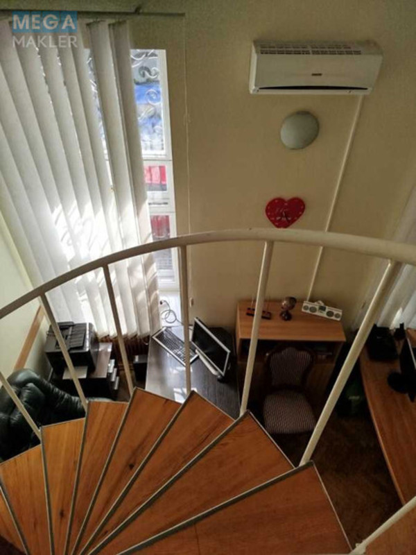 Продаж комерційної нерухомості, 110 кв.м, под офис, <a class="location-link" href="/kiev/" title="Недвижимость Київ">Київ</a>, <a class="location-link" href="/kiev/pecherskij/" title="Недвижимость Печерський район">Печерський р-н</a>, Ольгинська вул., 2/1 (изображение 5)