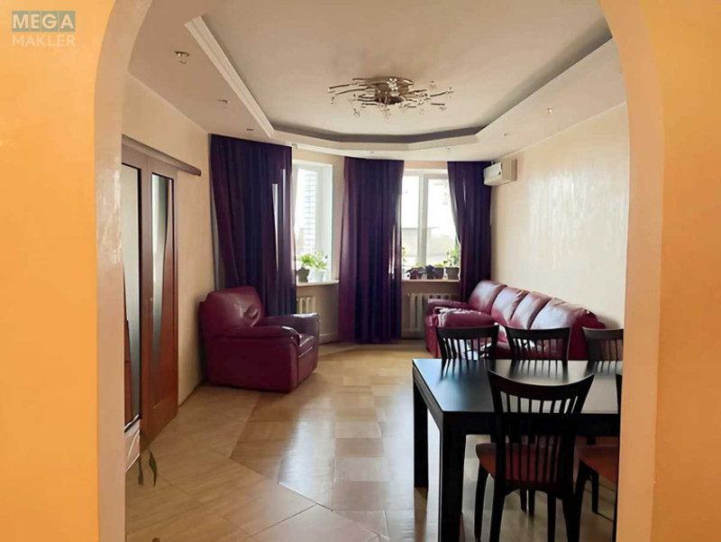Продаж 4 кімнатної квартири (118/74/14), 9 пов. 12 пов. будинку, <a class="location-link" href="/kiev/" title="Недвижимость Київ">Київ</a>, <a class="location-link" href="/kiev/svyatoshinskij/" title="Недвижимость Святошинський район">Святошинський р-н</a>, Перемоги просп., 125 (изображение 4)