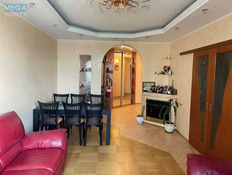 Продаж 4 кімнатної квартири (118/74/14), 9 пов. 12 пов. будинку, <a class="location-link" href="/kiev/" title="Недвижимость Київ">Київ</a>, <a class="location-link" href="/kiev/svyatoshinskij/" title="Недвижимость Святошинський район">Святошинський р-н</a>, Перемоги просп., 125 (изображение 5)