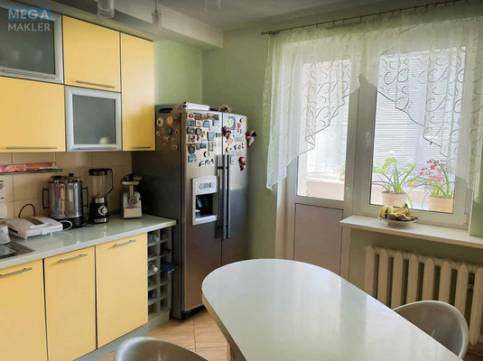 Продаж 4 кімнатної квартири (118/74/14), 9 пов. 12 пов. будинку, <a class="location-link" href="/kiev/" title="Недвижимость Київ">Київ</a>, <a class="location-link" href="/kiev/svyatoshinskij/" title="Недвижимость Святошинський район">Святошинський р-н</a>, Перемоги просп., 125 (изображение 9)