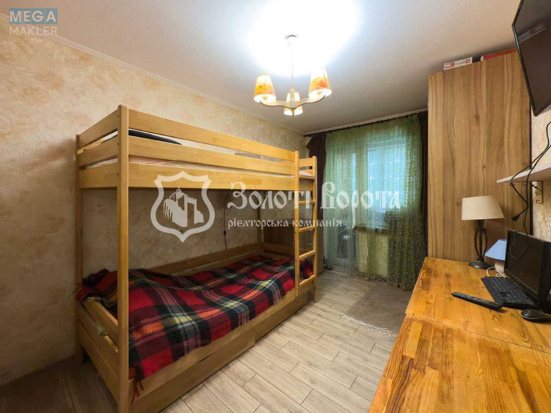 Продаж 3 кімнатної квартири (70,7/41/9,8), 5 пов. 9 пов. будинку, <a class="location-link" href="/kiev/" title="Недвижимость Київ">Київ</a>, <a class="location-link" href="/kiev/obolonskij/" title="Недвижимость Оболонський район">Оболонський р-н</a>, Прирічна вул., 17д (изображение 6)
