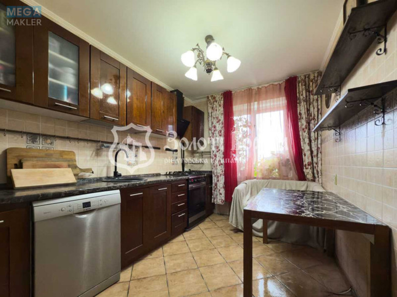 Продаж 3 кімнатної квартири (70,7/41/9,8), 5 пов. 9 пов. будинку, <a class="location-link" href="/kiev/" title="Недвижимость Київ">Київ</a>, <a class="location-link" href="/kiev/obolonskij/" title="Недвижимость Оболонський район">Оболонський р-н</a>, Прирічна вул., 17д (изображение 9)