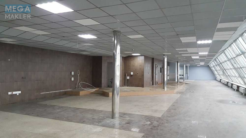 Оренда комерційної нерухомості, 250 кв.м, под магазин, <a class="location-link" href="/kiev/" title="Недвижимость Київ">Київ</a>, <a class="location-link" href="/kiev/solomenskij/" title="Недвижимость Солом'янський район">Солом'янський р-н</a>, Вадима Гетьмана ул., 48А (изображение 6)