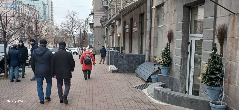 Оренда комерційної нерухомості, 182 кв.м, под магазин, <a class="location-link" href="/kiev/" title="Недвижимость Київ">Київ</a>, <a class="location-link" href="/kiev/shevchenkovskij/" title="Недвижимость Шевченківський район">Шевченківський р-н</a>, Николая Лысенко ул., 4-6 (изображение 2)