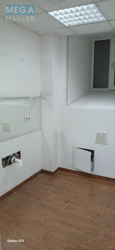 Оренда комерційної нерухомості, 182 кв.м, под магазин, <a class="location-link" href="/kiev/" title="Недвижимость Київ">Київ</a>, <a class="location-link" href="/kiev/shevchenkovskij/" title="Недвижимость Шевченківський район">Шевченківський р-н</a>, Николая Лысенко ул., 4-6 (изображение 14)