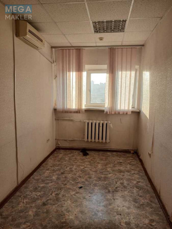 Оренда окремої будівлі/побудови, 63 кв.м, под производство, <a class="location-link" href="/kiev/" title="Недвижимость Київ">Київ</a>, <a class="location-link" href="/kiev/solomenskij/" title="Недвижимость Солом'янський район">Солом'янський р-н</a>, Вокзальная пл., 3 (изображение 9)