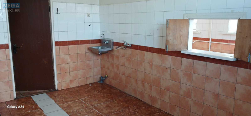 Оренда окремої будівлі/побудови, 83,50 кв.м, под производство, <a class="location-link" href="/kiev/" title="Недвижимость Київ">Київ</a>, <a class="location-link" href="/kiev/solomenskij/" title="Недвижимость Солом'янський район">Солом'янський р-н</a>, Вокзальная пл., 3 (изображение 21)