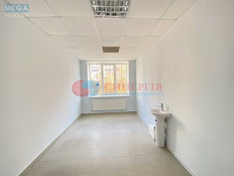 Продаж комерційної нерухомості, 373 кв.м, под магазин, <a class="location-link" href="/kiev/" title="Недвижимость Київ">Київ</a>, <a class="location-link" href="/kiev/desnyanskij/" title="Недвижимость Деснянский район">Деснянский р-н</a>, Героїв Сталінграду просп., 65 (изображение 5)