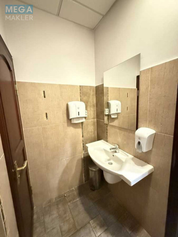 Оренда комерційної нерухомості, 500 кв.м, под офис, <a class="location-link" href="/kiev/" title="Недвижимость Київ">Київ</a>, <a class="location-link" href="/kiev/pecherskij/" title="Недвижимость Печерський район">Печерський р-н</a>, Генерала Алмазова вул., 12 (изображение 20)