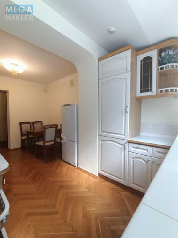 Оренда 4 кімнатні квартири, <a class="location-link" href="/kiev/" title="Недвижимость Київ">Київ</a>, <a class="location-link" href="/kiev/shevchenkovskij/" title="Недвижимость Шевченківський район">Шевченківський р-н</a>, Тургеневская ул., 16 (изображение 6)