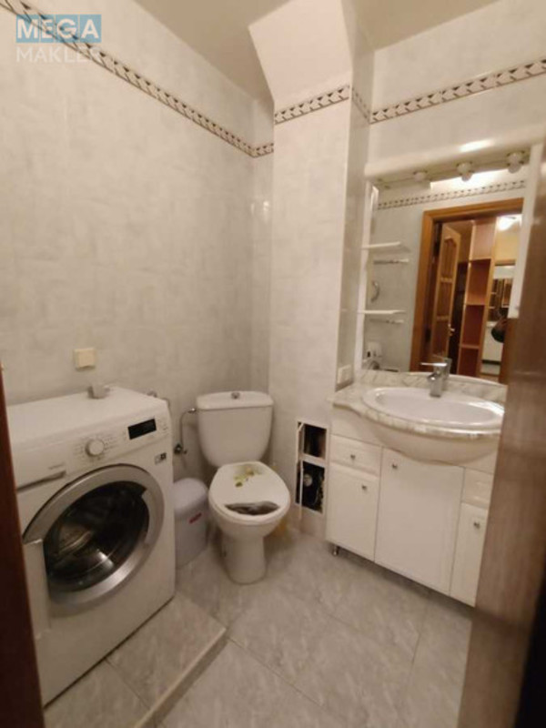 Оренда 4 кімнатні квартири, <a class="location-link" href="/kiev/" title="Недвижимость Київ">Київ</a>, <a class="location-link" href="/kiev/shevchenkovskij/" title="Недвижимость Шевченківський район">Шевченківський р-н</a>, Тургеневская ул., 16 (изображение 9)