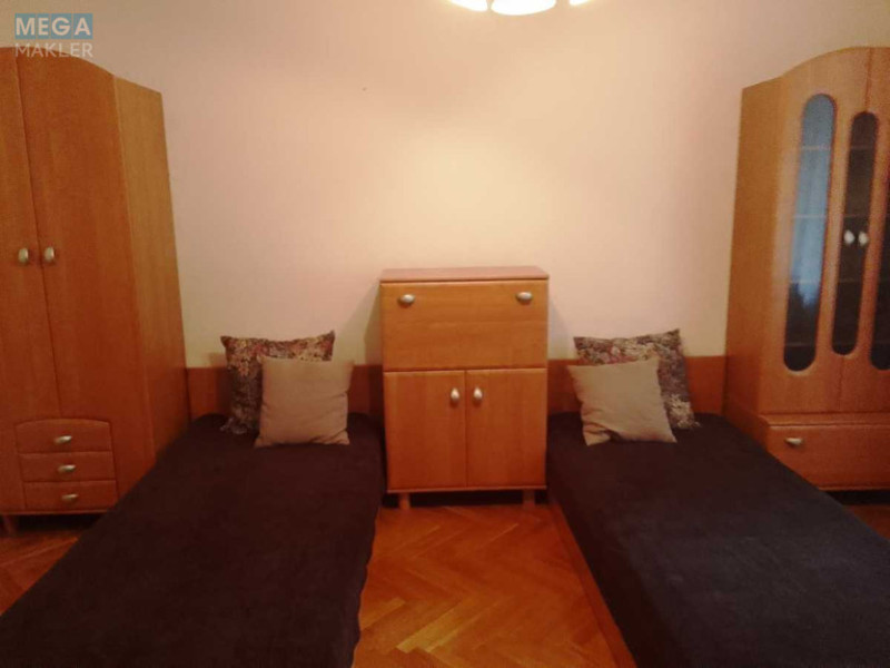 Оренда 4 кімнатні квартири, <a class="location-link" href="/kiev/" title="Недвижимость Київ">Київ</a>, <a class="location-link" href="/kiev/shevchenkovskij/" title="Недвижимость Шевченківський район">Шевченківський р-н</a>, Тургеневская ул., 16 (изображение 10)