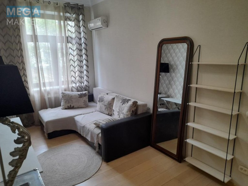 Продаж 2 кімнатної квартири (46/26/7), 4 пов. 5 пов. будинку, <a class="location-link" href="/kiev/" title="Недвижимость Київ">Київ</a>, <a class="location-link" href="/kiev/shevchenkovskij/" title="Недвижимость Шевченківський район">Шевченківський р-н</a>, Лисенко 8 ( <img src="https://megamakler.com.ua/metro/00ff00.gif" alt="" class="metro" /> м. Золотые ворота, 5 минут ) (изображение 3)