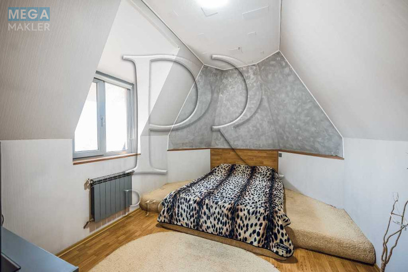 Продаж дома, 2 поверху, 175 кв.м, 5 кімнат, ділянка 6 соток, <a class="location-link" href="/kiev/" title="Недвижимость Київ">Київ</a>, <a class="location-link" href="/kiev/darnickij/" title="Недвижимость Дарницький район">Дарницький р-н</a>, 84-а Садова вул. (изображение 5)