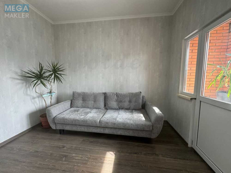 Продаж дома, 3 поверху, 228 кв.м, 5 кімнат, ділянка 1 сотка, <a class="location-link" href="/schastlivoe-selo-kv/" title="Недвижимость Щасливі">Щасливе</a>, Фестивальна, 33 (изображение 4)