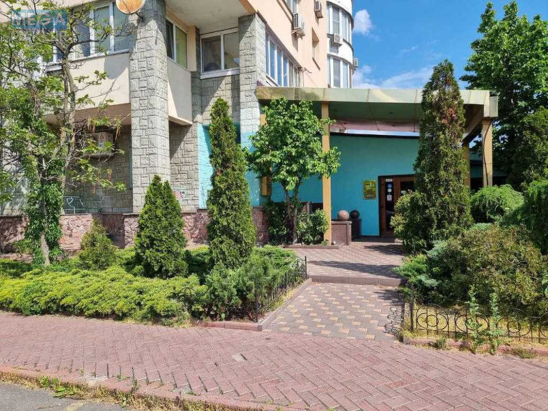 Продаж комерційної нерухомості, 710 кв.м, <a class="location-link" href="/kiev/" title="Недвижимость Київ">Київ</a>, <a class="location-link" href="/kiev/obolonskij/" title="Недвижимость Оболонський район">Оболонський р-н</a>, Героев Сталинграда просп., 12д (изображение 5)