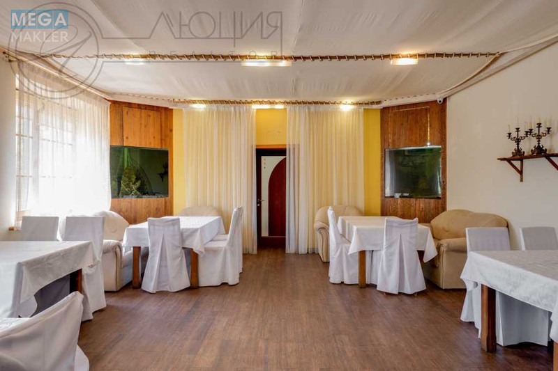 Продаж комерційної нерухомості, 710 кв.м, <a class="location-link" href="/kiev/" title="Недвижимость Київ">Київ</a>, <a class="location-link" href="/kiev/obolonskij/" title="Недвижимость Оболонський район">Оболонський р-н</a>, Героев Сталинграда просп., 12д (изображение 10)