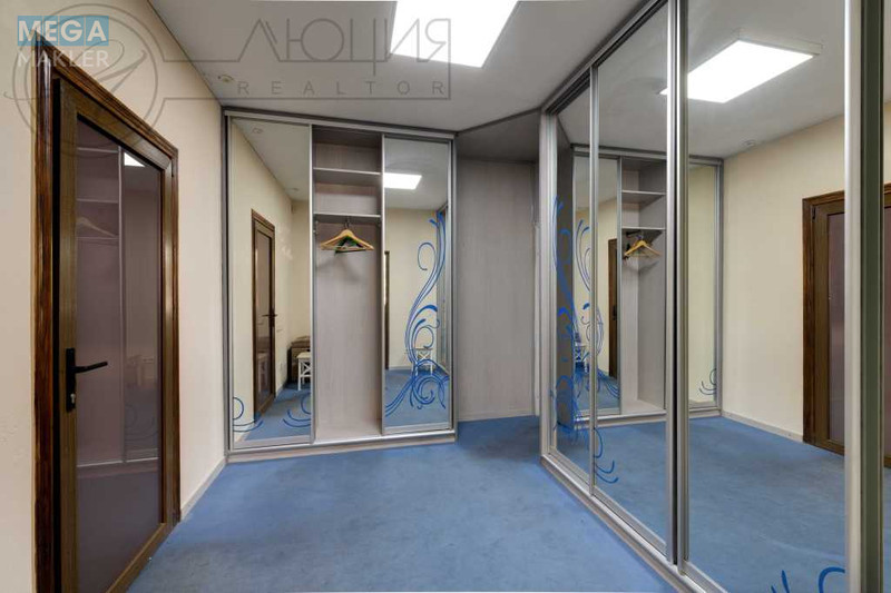 Продаж комерційної нерухомості, 150 кв.м, под офис, <a class="location-link" href="/kiev/" title="Недвижимость Київ">Київ</a>, <a class="location-link" href="/kiev/obolonskij/" title="Недвижимость Оболонський район">Оболонський р-н</a>, Героев Сталинграда просп., 12Д (изображение 7)