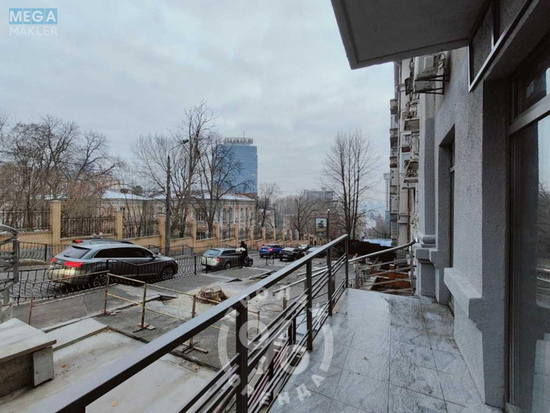 Оренда комерційної нерухомості, 110 кв.м, под магазин, <a class="location-link" href="/kiev/" title="Недвижимость Київ">Київ</a>, <a class="location-link" href="/kiev/pecherskij/" title="Недвижимость Печерський район">Печерський р-н</a>, Шелковичная ул., 38 (изображение 3)