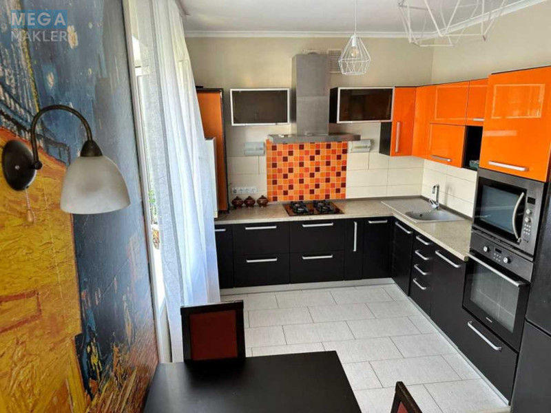 Продаж 3 кімнатної квартири (130/80/20), 4 пов. 4 пов. будинку, <a class="location-link" href="/sofievskaya-borshagovka/" title="Недвижимость Софіївська Борщагівка">Софіївська Борщагівка</a>, Украинки (изображение 3)