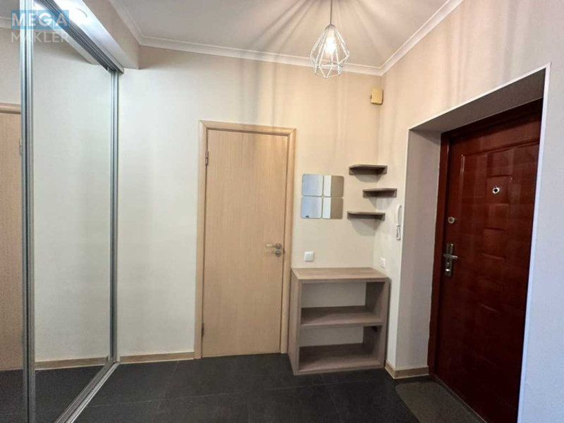 Продаж 3 кімнатної квартири (130/80/20), 4 пов. 4 пов. будинку, <a class="location-link" href="/sofievskaya-borshagovka/" title="Недвижимость Софіївська Борщагівка">Софіївська Борщагівка</a>, Украинки (изображение 7)
