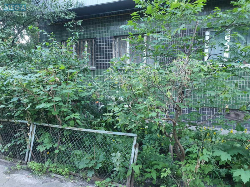 Продаж комерційної нерухомості, 82 кв.м, под офис, <a class="location-link" href="/kiev/" title="Недвижимость Київ">Київ</a>, <a class="location-link" href="/kiev/solomenskij/" title="Недвижимость Солом'янський район">Солом'янський р-н</a>, Братьев Зеровых ул., 1-3 (изображение 4)