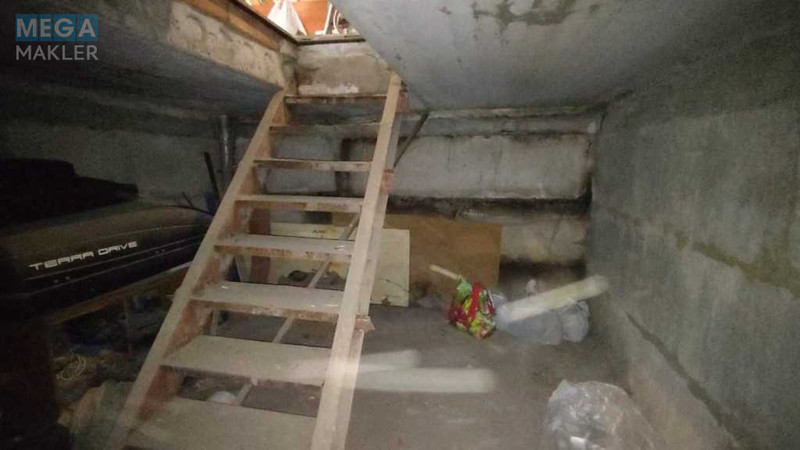 Оренда комерційної нерухомості, 90 кв.м, <a class="location-link" href="/kiev/" title="Недвижимость Київ">Київ</a>, <a class="location-link" href="/kiev/desnyanskij/" title="Недвижимость Деснянський район">Деснянський р-н</a>, Пуховская ул., 2 (изображение 8)