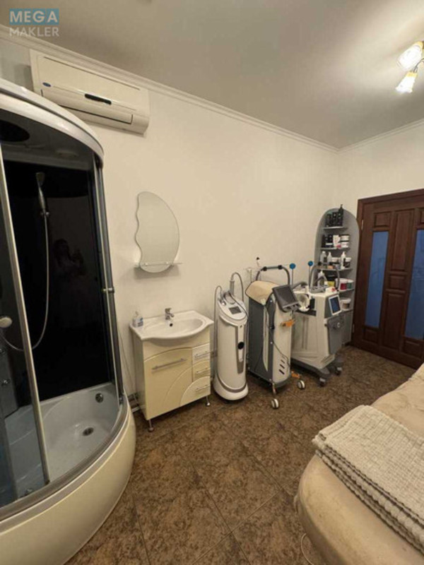 Продаж комерційної нерухомості, 208 кв.м, <a class="location-link" href="/borispol/" title="Недвижимость Бориспіль">Бориспіль</a>, Київський шлях (изображение 6)