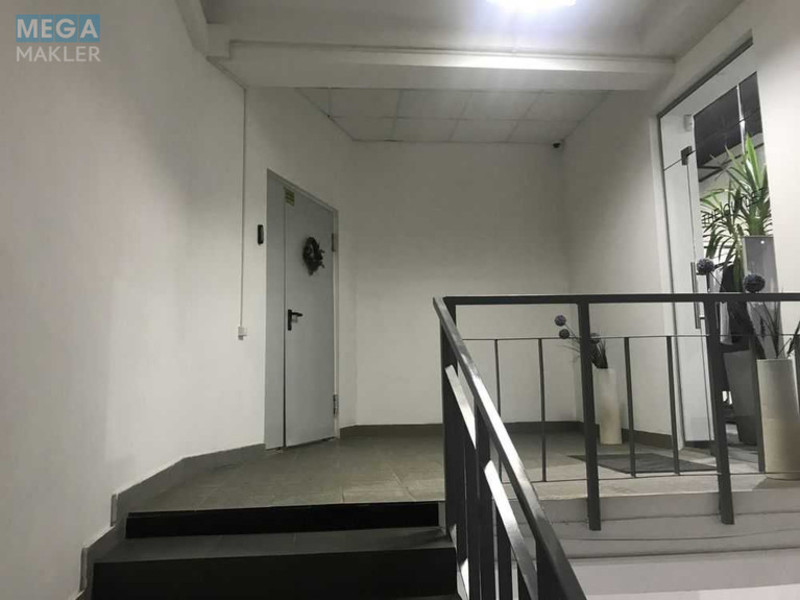 Продаж комерційної нерухомості, 153,40 кв.м, под офис, <a class="location-link" href="/kiev/" title="Недвижимость Київ">Київ</a>, <a class="location-link" href="/kiev/solomenskij/" title="Недвижимость Солом'янський район">Солом'янський р-н</a>, Кудряшова ул., 18А (изображение 18)