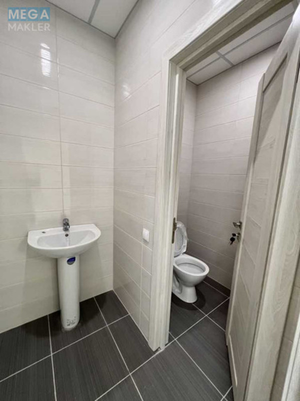 Продаж комерційної нерухомості, 100,20 кв.м, под офис, <a class="location-link" href="/kiev/" title="Недвижимость Київ">Київ</a>, <a class="location-link" href="/kiev/shevchenkovskij/" title="Недвижимость Шевченківський район">Шевченківський р-н</a>, Глубочицкая ул., 17 (изображение 4)