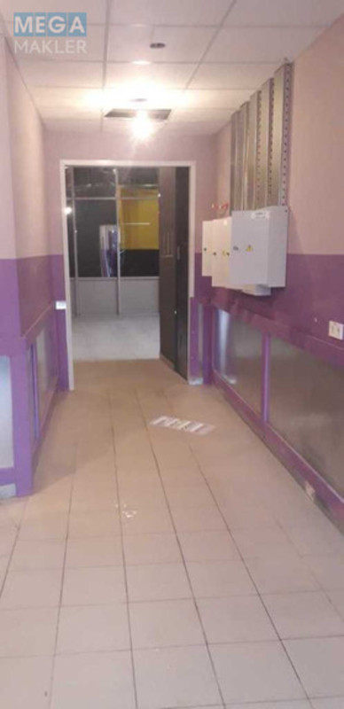 Оренда комерційної нерухомості, 422 кв.м, под магазин, <a class="location-link" href="/kiev/" title="Недвижимость Київ">Київ</a>, <a class="location-link" href="/kiev/pecherskij/" title="Недвижимость Печерський район">Печерський р-н</a>, Набережно-Печерская дорога, 10 (изображение 6)