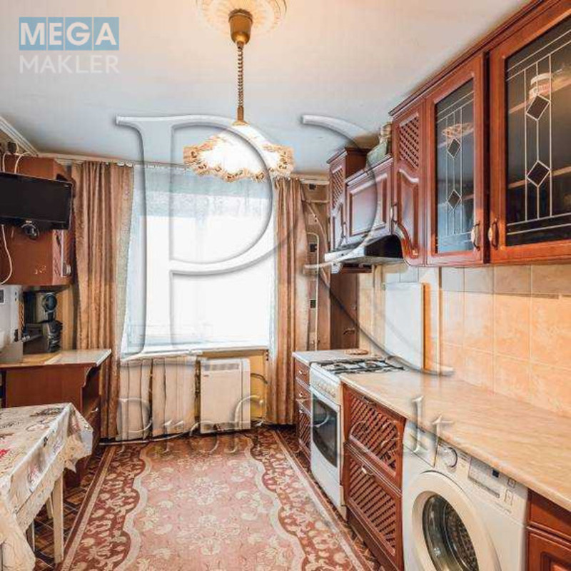 Продаж 3 кімнатної квартири (71/41/10), 4 пов. 4 пов. будинку, <a class="location-link" href="/kalinovka-selo-kv-makarovskij-rajon/" title="Недвижимость Калинівка">Калинівка</a>, Спортивная улиц а, 4 (изображение 2)
