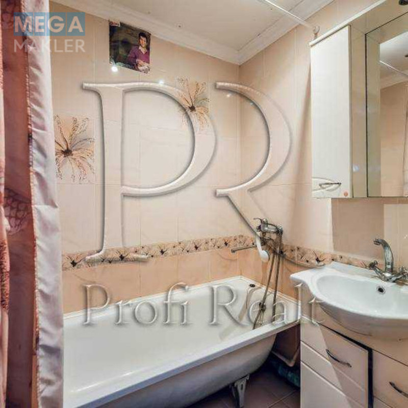 Продаж 3 кімнатної квартири (71/41/10), 4 пов. 4 пов. будинку, <a class="location-link" href="/kalinovka-selo-kv-makarovskij-rajon/" title="Недвижимость Калинівка">Калинівка</a>, Спортивная улиц а, 4 (изображение 15)