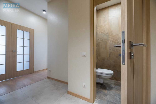 Оренда 2 кімнатної квартири, <a class="location-link" href="/kiev/" title="Недвижимость Київ">Київ</a>, <a class="location-link" href="/kiev/pecherskij/" title="Недвижимость Печерський район">Печерський р-н</a>, Деловая ул., 4 (изображение 3)