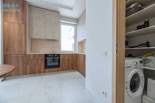 Оренда 2 кімнатної квартири, <a class="location-link" href="/kiev/" title="Недвижимость Київ">Київ</a>, <a class="location-link" href="/kiev/pecherskij/" title="Недвижимость Печерський район">Печерський р-н</a>, Деловая ул., 4 (изображение 6)