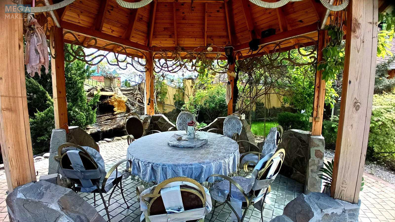 Продаж дома, 2 поверху, 254 кв.м, 6 кімнат, ділянка 15 соток, <a class="location-link" href="/myla/" title="Недвижимость Мила">Мила</a>, лесная (изображение 11)