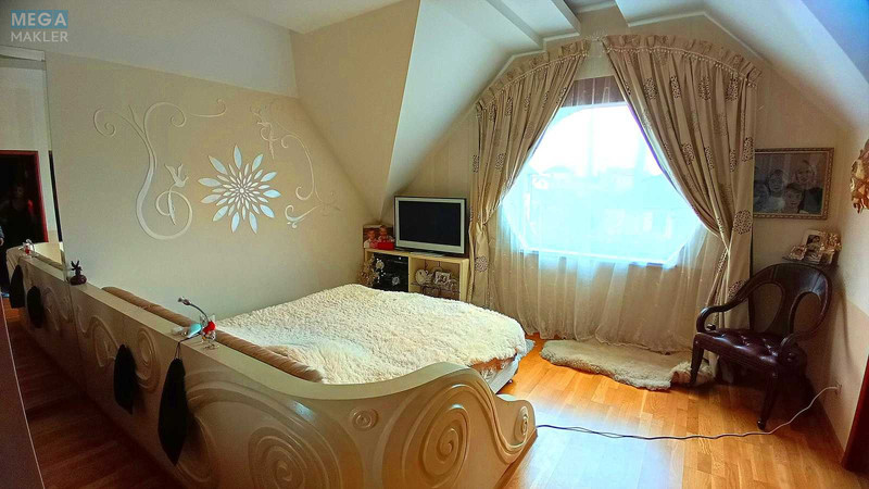 Продаж дома, 2 поверху, 254 кв.м, 6 кімнат, ділянка 15 соток, <a class="location-link" href="/myla/" title="Недвижимость Мила">Мила</a>, лесная (изображение 23)