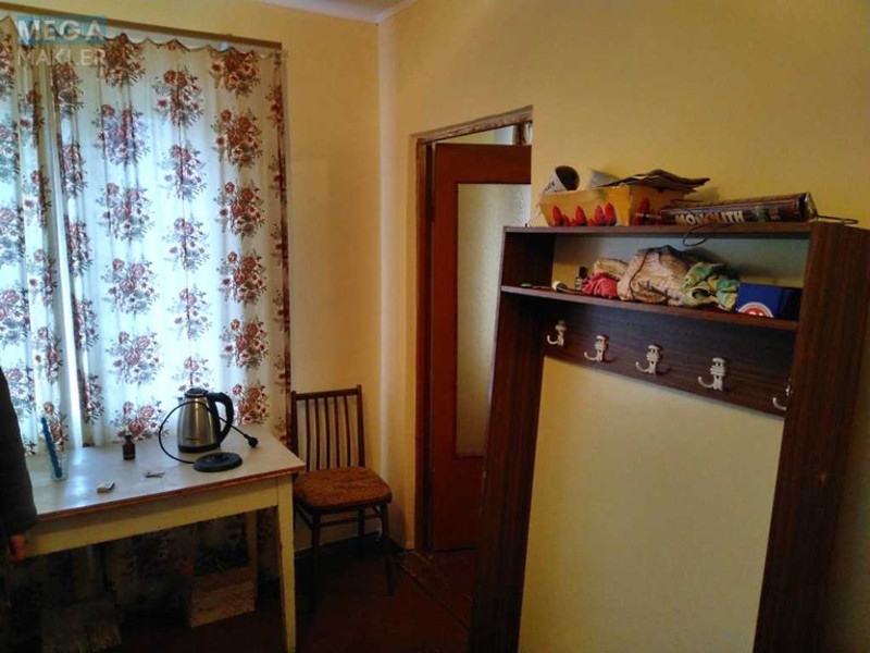 Продаж дома, 2 поверху, 112 кв.м, 5 кімнат, ділянка 7 соток, <a class="location-link" href="/nikolaevka-selo-kv-makarovskij-rajon/" title="Недвижимость Миколаївка">Миколаївка</a>, николаевская (изображение 9)