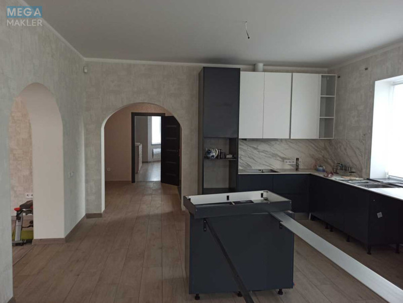 Продаж дома, 2 поверху, 404 кв.м, 7 кімнат, ділянка 14 соток, <a class="location-link" href="/zdvizhovka/" title="Недвижимость Здвижівка">Здвижівка</a>, Покровська, 15В (изображение 8)