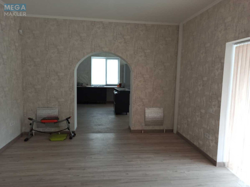 Продаж дома, 2 поверху, 404 кв.м, 7 кімнат, ділянка 14 соток, <a class="location-link" href="/zdvizhovka/" title="Недвижимость Здвижівка">Здвижівка</a>, Покровська, 15В (изображение 12)