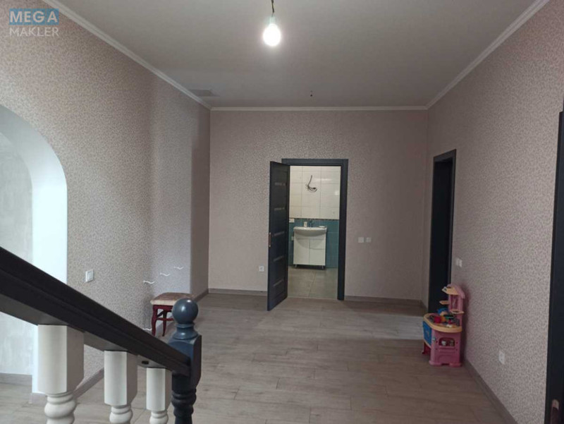 Продаж дома, 2 поверху, 404 кв.м, 7 кімнат, ділянка 14 соток, <a class="location-link" href="/zdvizhovka/" title="Недвижимость Здвижівка">Здвижівка</a>, Покровська, 15В (изображение 15)