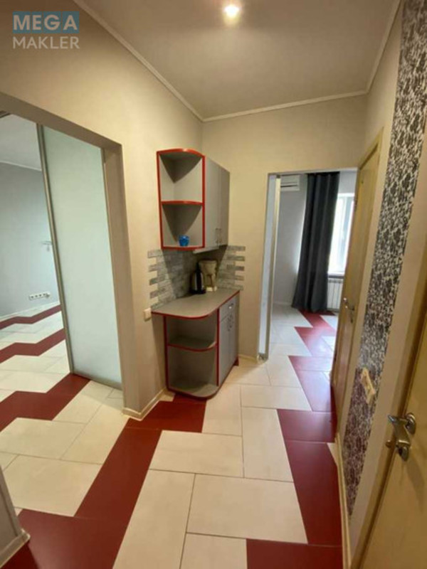 Продаж окремої будівлі/побудови, 35 кв.м, <a class="location-link" href="/kiev/" title="Недвижимость Київ">Київ</a>, <a class="location-link" href="/kiev/darnickij/" title="Недвижимость Дарницький район">Дарницький р-н</a>, Михайла Драгоманова вул., 23 (изображение 8)