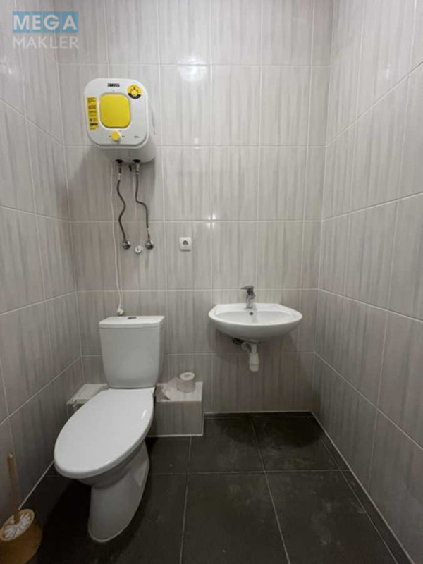 Оренда комерційної нерухомості, 73 кв.м, под офис, <a class="location-link" href="/kiev/" title="Недвижимость Київ">Київ</a>, <a class="location-link" href="/kiev/goloseevskij/" title="Недвижимость Голосіївський район">Голосіївський р-н</a>, Василя Симоненка вул., 5А (изображение 9)