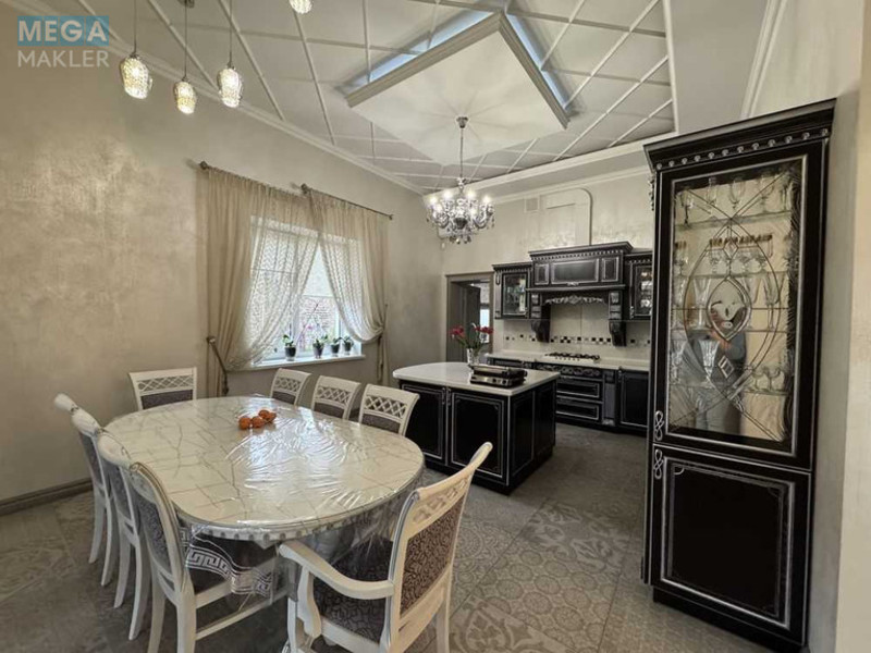 Продаж дома, 2 поверху, 350 кв.м, 6 кімнат, ділянка 20 соток, <a class="location-link" href="/marhalovka/" title="Недвижимость Мархалівка">Мархалівка</a>, Соснова, 4а (изображение 8)
