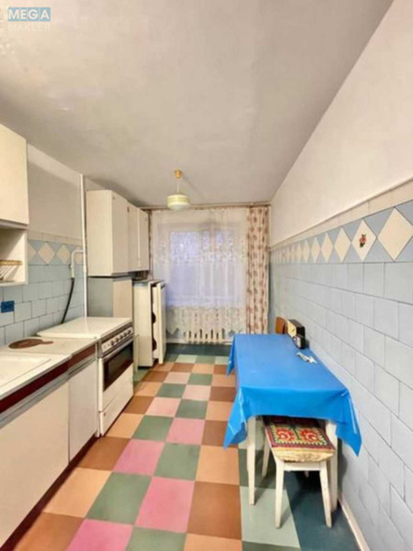 Продаж 3 кімнатної квартири (61/?/?), 2 пов. 9 пов. будинку, <a class="location-link" href="/kiev/" title="Недвижимость Київ">Київ</a>, <a class="location-link" href="/kiev/solomenskij/" title="Недвижимость Солом'янський район">Солом'янський р-н</a>, Ушинського вулиця, 27 (изображение 3)