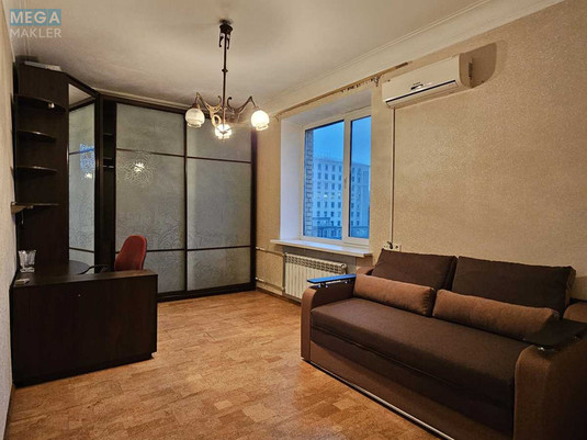 Оренда 3 кімнатної квартири, <a class="location-link" href="/kiev/" title="Недвижимость Київ">Київ</a>, <a class="location-link" href="/kiev/pecherskij/" title="Недвижимость Печерський район">Печерський р-н</a>, Дружби Народів бульв., 18/7 (изображение 6)