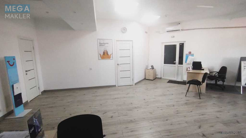 Продаж комерційної нерухомості, 65 кв.м, <a class="location-link" href="/kiev/" title="Недвижимость Київ">Київ</a>, <a class="location-link" href="/kiev/desnyanskij/" title="Недвижимость Деснянський район">Деснянський р-н</a>, Николая Лаврухина ул., 5 (изображение 16)