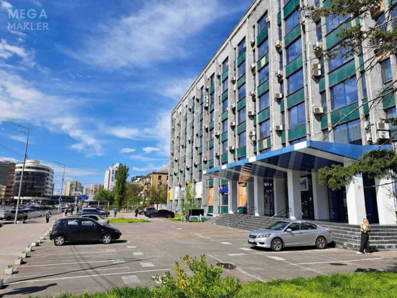 Оренда комерційної нерухомості, 35 кв.м, под офис, <a class="location-link" href="/kiev/" title="Недвижимость Київ">Київ</a>, <a class="location-link" href="/kiev/dneprovskij/" title="Недвижимость Дніпровський район">Дніпровський р-н</a>, Евгения Сверстюка ул., 11б (изображение 10)